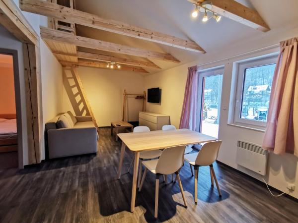 Apartmány Ski areal Kareš, Reserva ahora Apartamento Hoteles en Olomouc Region con aparcamiento, Aparcamiento