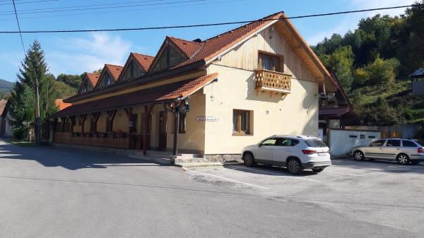 Penzión pri studničke Omastiná, Prenota Hotel Omastiná 
