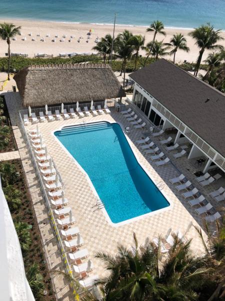 Beachcomber Resort & Club