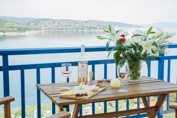 Assa Inn, Prenota  Hotel a Aristotelis con piscina, Piscina