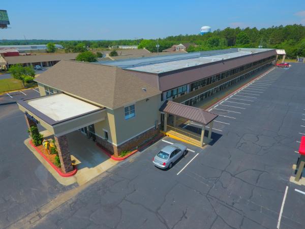 Days Inn by Wyndham Perry Near Fairgrounds