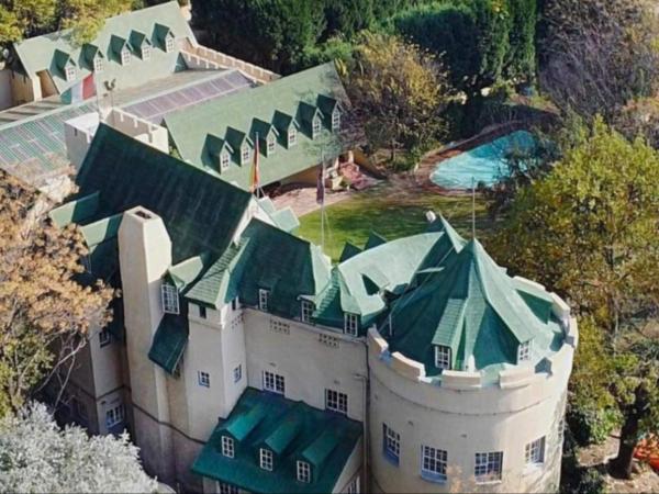 Chartwell Castle Events Venue, B&B & Restaurant, Buchen Sie   