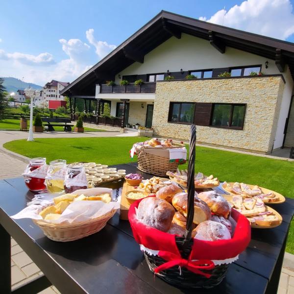 Niro Residence, Prenota Affittacamere Gura Humorului 