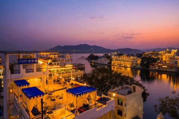 Shalom Backpackers Udaipur, Prenota Ostello Ostelli a Udaipur, Ostello