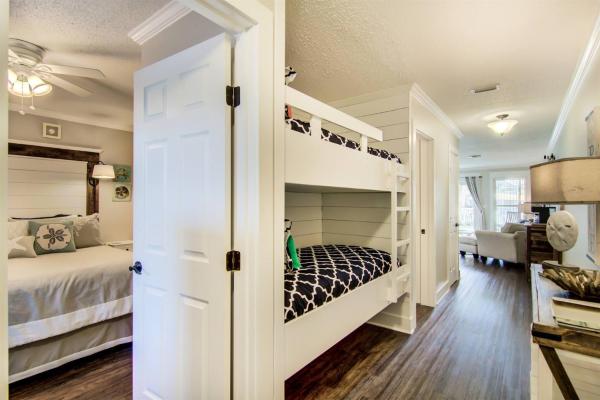 Settle on the Sand, Buchen Sie Hotel Hotels in Emerald Coast mit Pool, Schwimmbad