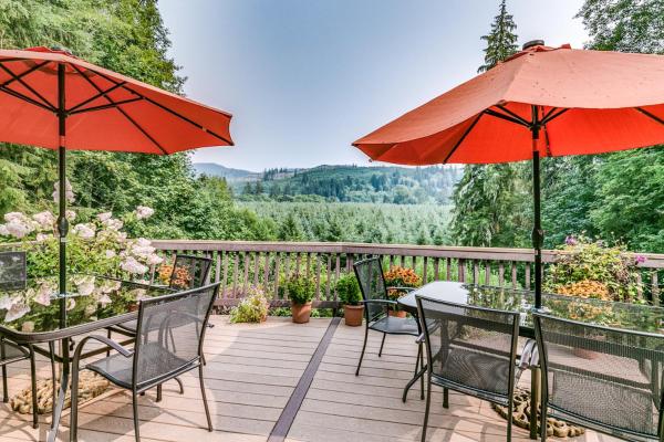 Misty Valley Inn, Buchen Sie Bed & Breakfast Forks Olympic National Park
