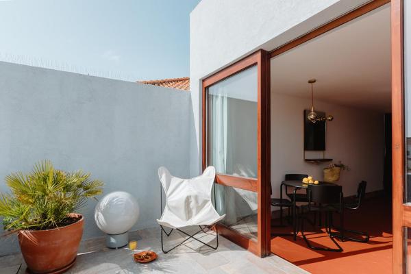 THE MODERNIST, Architecture experience, Prenota Appartamento Faro 