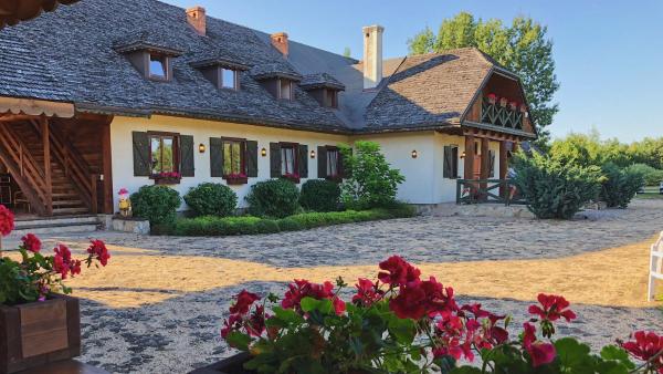 Dworek Pod Wiechą, Réserver Séjour à la ferme Kawęczyn 