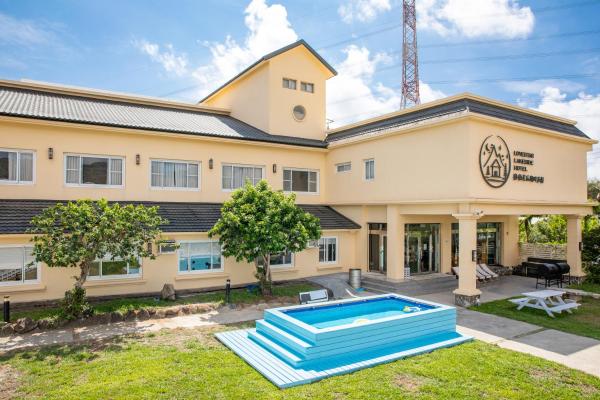 Lovestar Lakeside Hotel - Stars Building, Prenota Alloggio in famiglia Hotel economici a Pingtung County