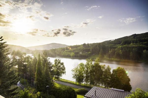 Penzion U Přehrady, Prenota Affittacamere Luhačovice 