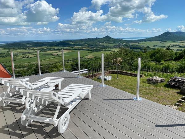 Chateau Segesdi BorApartman, Buchen Sie Ferienwohnung Gyulakeszi 