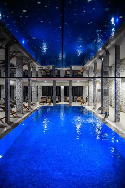 Alexander Resort