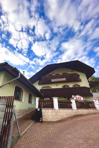 Penzion pod lesem, Book Guesthouse Most 