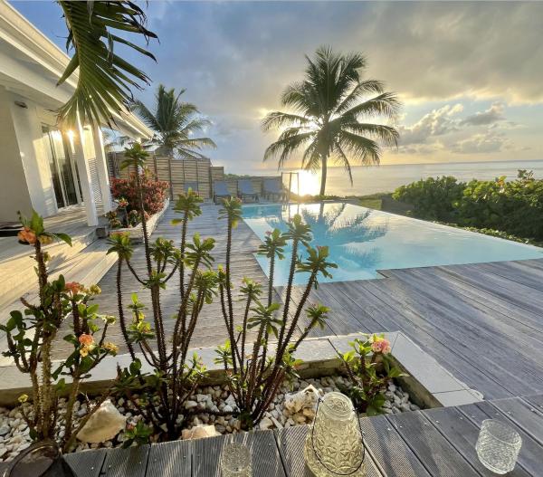 Villa Estheria, Prenota Villa Hotel con piscina a Grande-Terre, Piscina
