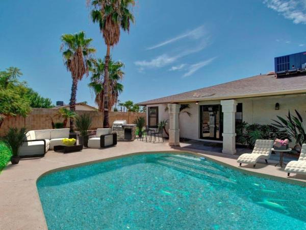 Kierland Villa · North Scottsdale Home w/Pool~Walk to Kierland Area, Prenota Casa vacanze Hotel con piscina a Arizona, Piscina