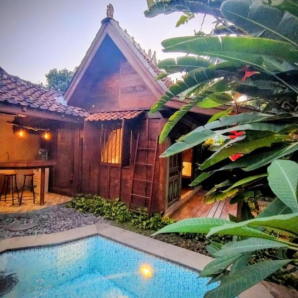 Villa BAgus - near Seminyak beach & trendy shops, restaurants, cafes, Prenota Villa Seminyak Badung
