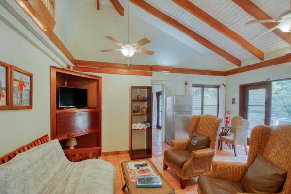 Condo #27 @ Beachside Villas, Buchen Sie Hotel Hotels mit Pool in Stann Creek, Schwimmbad