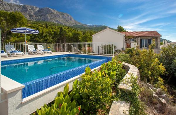 Villa Marta in Tucepi, private pool, Buchen Sie Villa Hotels in Gespanschaft Split-Dalmatien mit Pool, Schwimmbad