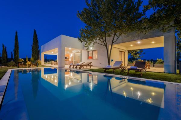 Villa Verano - Private Heated Pool, Prenota Villa Vougiato 