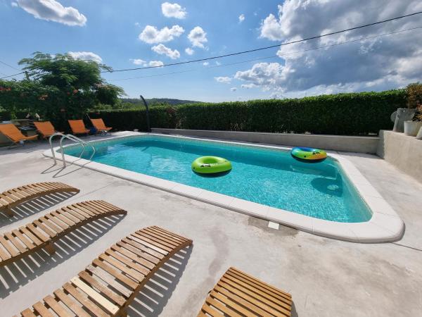 Casa Luana, Reserva ahora Casa o chalet Hoteles en Istria central con piscina, Piscina
