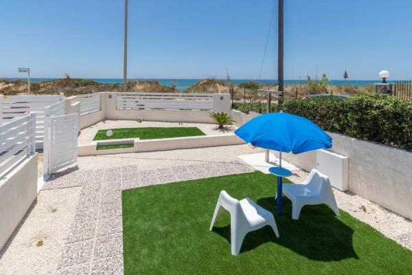 Villa Oneiro Fronte Mare, Buchen Sie Ferienhaus Hotels in Sizilien mit Parkplatz, Parkplätze