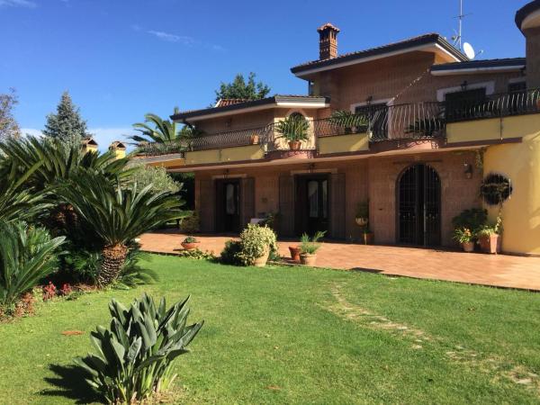 Villa Luisa, Buchen Sie Bed & Breakfast Montoro Inferiore Hotels mit Frühstück, Frühstück