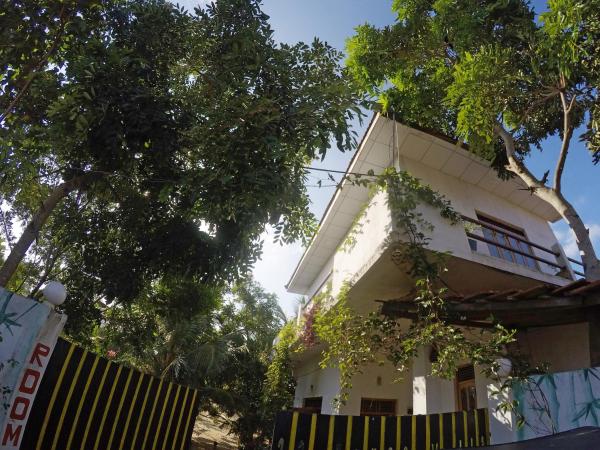 20 House Villa, Buchen Sie Villa Cottages in Bezirk Ampara, Cottage
