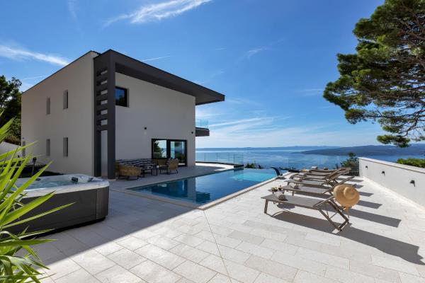 Villa Melody, Buchen Sie Villa Hotels in Gespanschaft Split-Dalmatien mit Pool, Schwimmbad