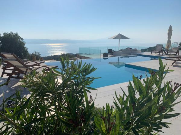 Villa Salina Luxury Pool Villa, Prenota Villa Kechria Skiathos