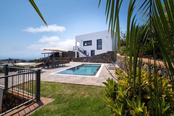 Villa La Graja by Huskalia - private pool, Buchen Sie Villa Hotels in La Palma mit Pool, Schwimmbad