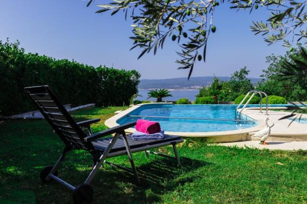Holiday Home Villa Lions House, Buchen Sie Villa Hotels mit Pool in Kvarner-Bucht, Schwimmbad