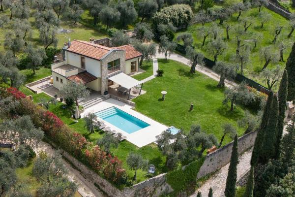 Villa Cipressi - Luxuri Lounge, Prenota Villa Hotel con piscina a Veneto, Piscina