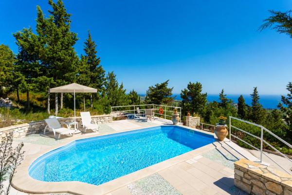 Villa Windmill, Book Villa Hotels in Paxoi with a Pool, Swimming Pool