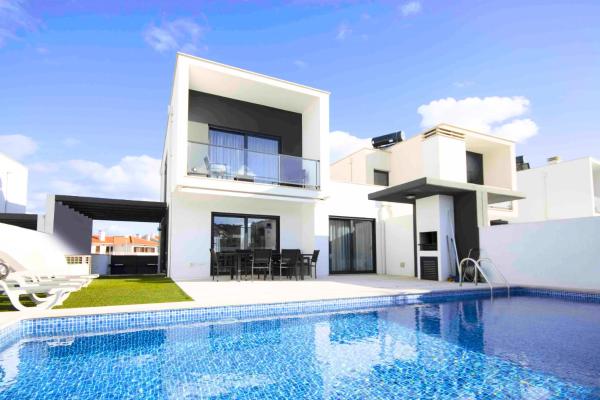 Deluxe Villa - By SCH, Book Vacation Home Centro Hotels with a Pool, Swimming Pool
