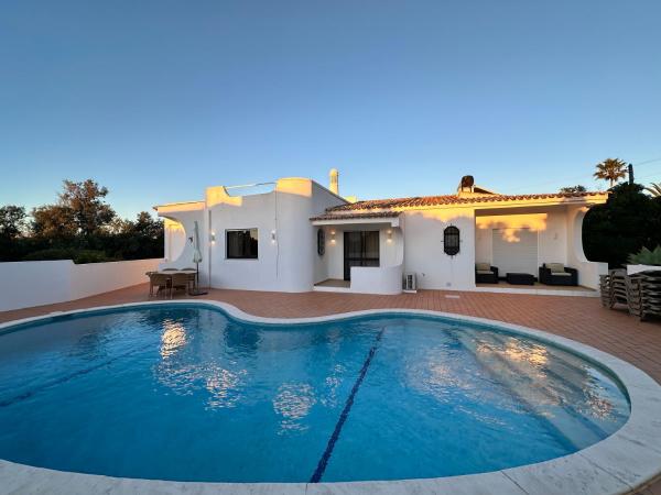 Villa Tara Christina, Prenota Villa Hotel a Algarve con parcheggio, Parcheggio