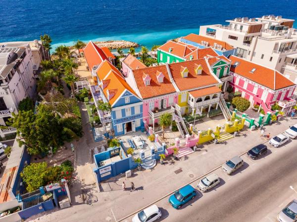 Scuba Lodge & Suites, Prenota Hotel Hotel con piscina a Willemstad, vicino a Queen Emma Bridge, Piscina