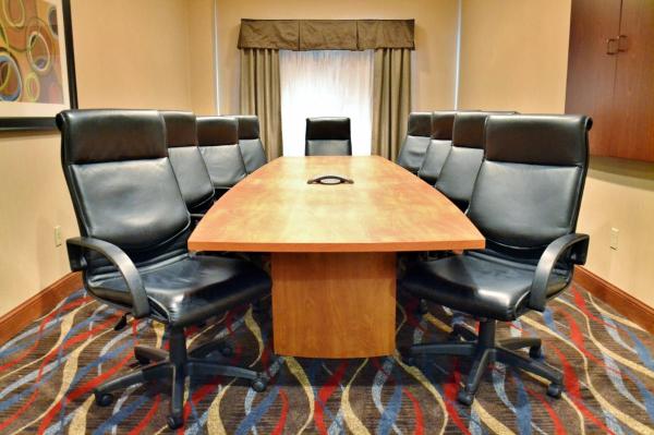Holiday Inn Express & Suites Center Township by IHG