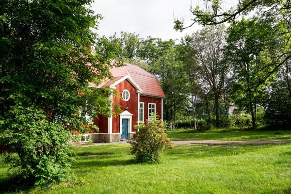 Nordic Refuge B&B, Prenota  Hotel a Gotaland con piscina, Piscina