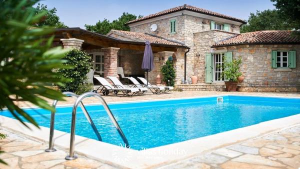 Villa Karim, Prenota Affittacamere Hotel a Jehnići con piscina, Piscina