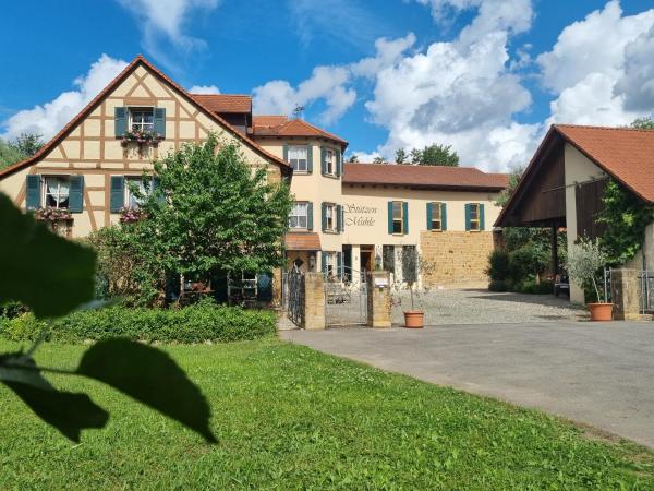 LandPension Stützenmühle, Book Bed and Breakfast Bavaria Hotels with a Parking, Parking