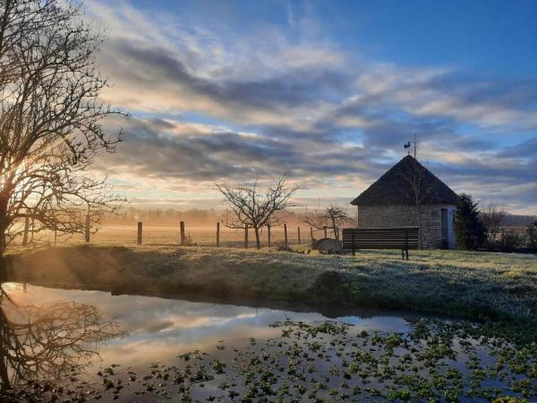 Domaine du moulin de Jeanne, Prenota Hotel Courlaoux Borgogna