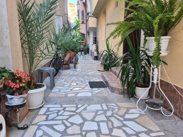 Guest Rooms Kostovi, Buchen Sie Privatzimmer Nessebar 