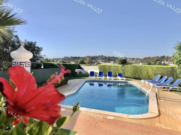 Villa Lilac - walking distance to beach, Prenota Villa Hotel a Algarve con parcheggio, Parcheggio