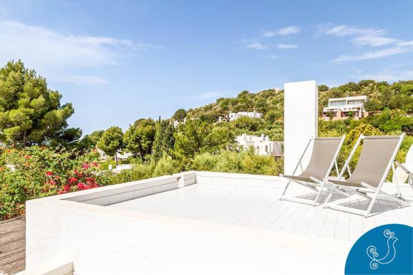 Villa Valeria - Charming house close to the beach, Book Villa Geremèas Sardinia South