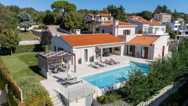 Villa Efa, Reserva ahora Hostal o pensión Hoteles en Istria central con piscina, Piscina