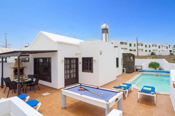 Villa Delfin Sol by Villa Plus, Prenota Villa Cottage a Isole Canarie, Cottage