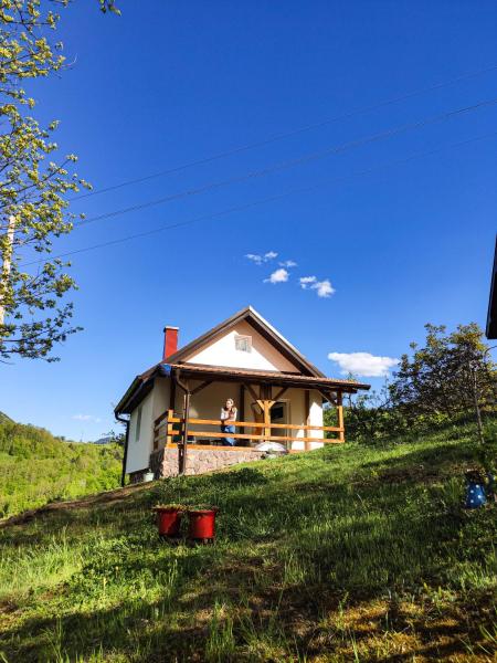 The Village House Zlatar, Buchen Sie Ferienhaus Hotels in Zentralserbien mit Parkplatz, Parkplätze