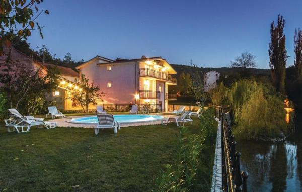 Villa Cascata, Buchen Sie Villa Hotels in Gespanschaft Split-Dalmatien mit Pool, Schwimmbad