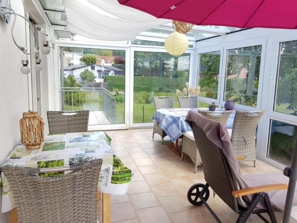 Villa Romantica - großer Wintergarten - 300m Strand, Reserva ahora Apartamento Hoteles en Usedom con aparcamiento, Aparcamiento
