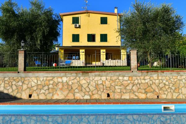 B&B Roman Country Villa, Reserva ahora Bed & breakfast Hoteles en El Lacio con aparcamiento, Aparcamiento
